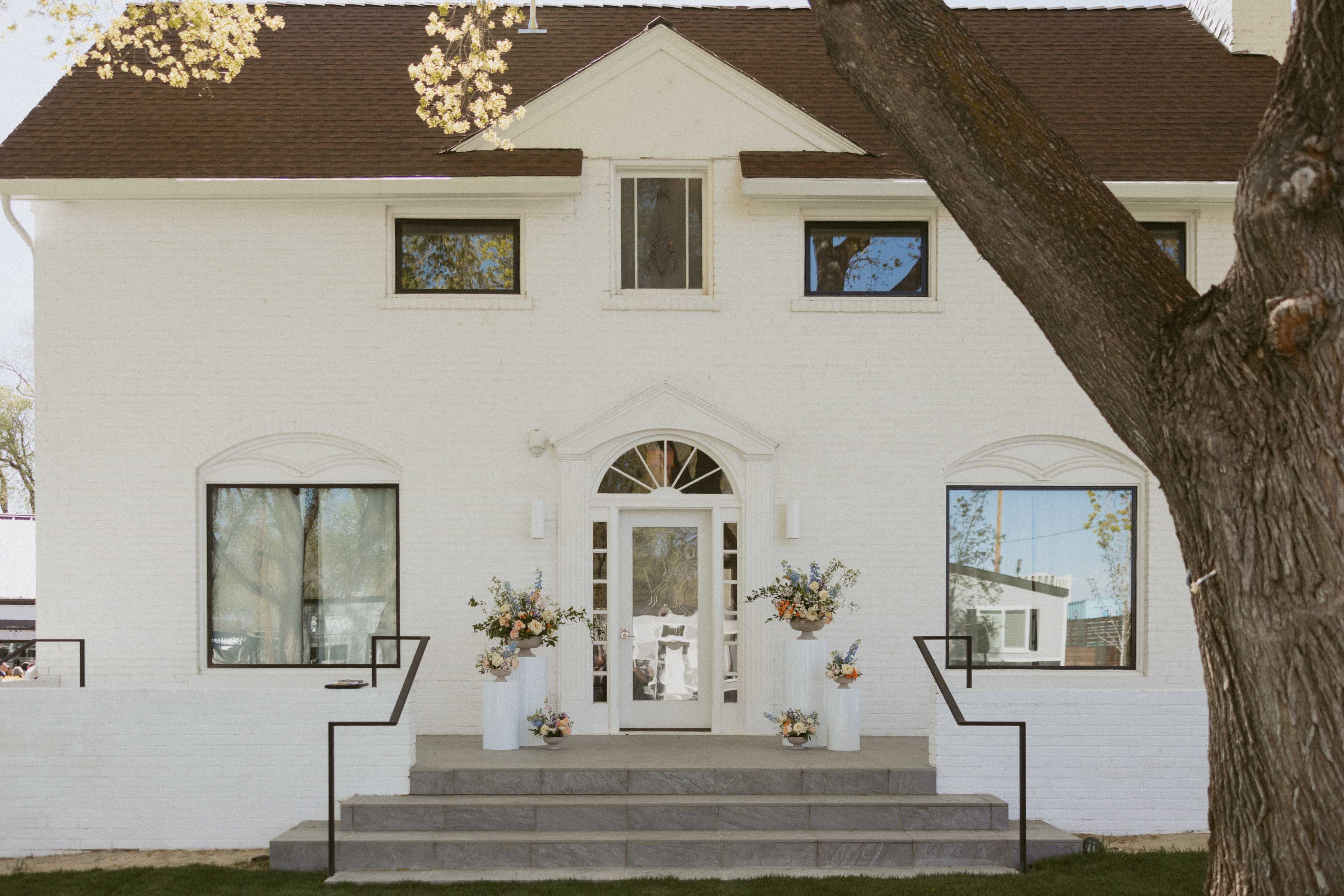 Jamie and Mason Elegant Wedding at The Elm Estate Reno 8