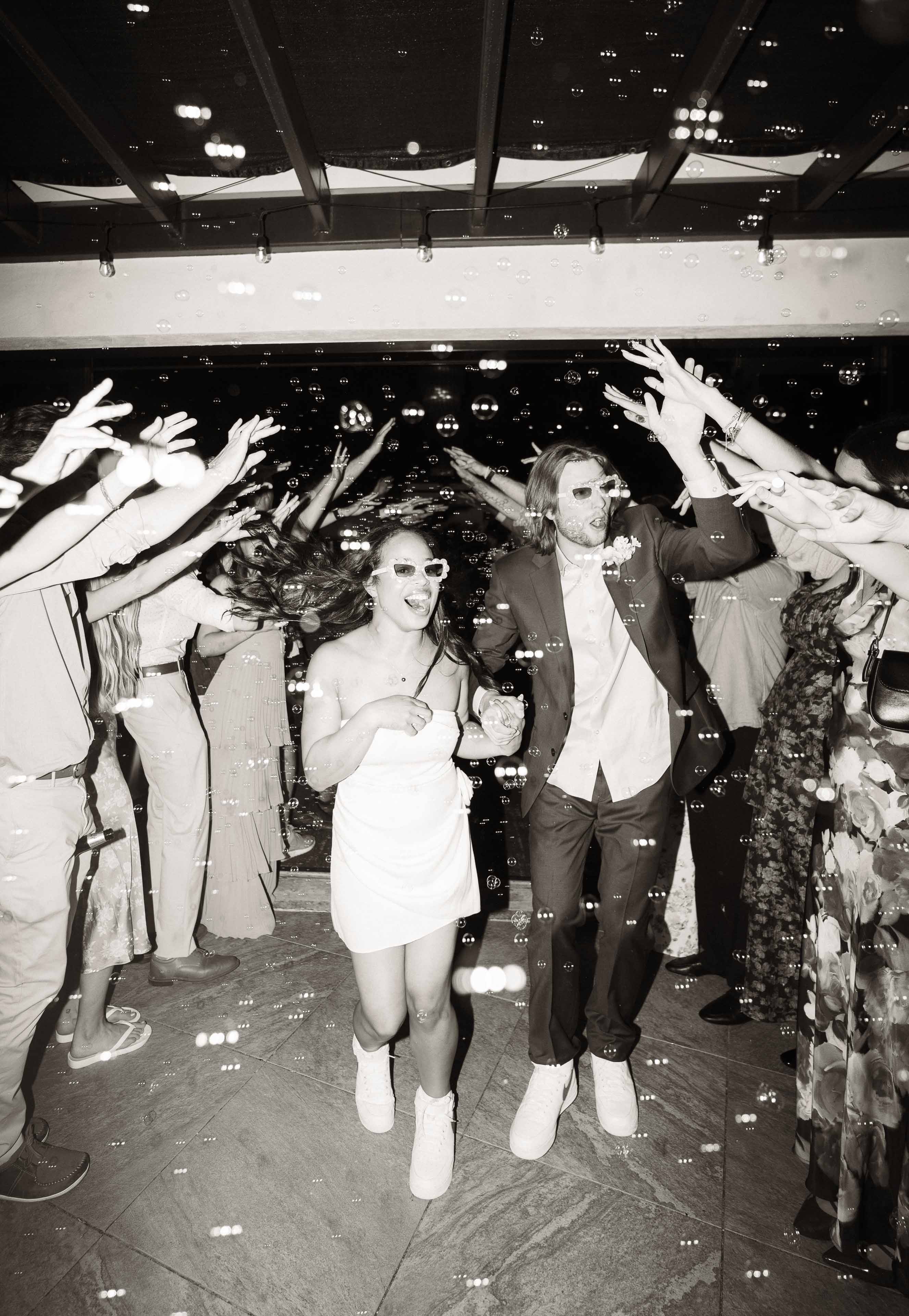 JLyn and Zach The Elm Estate Real Wedding 6 1