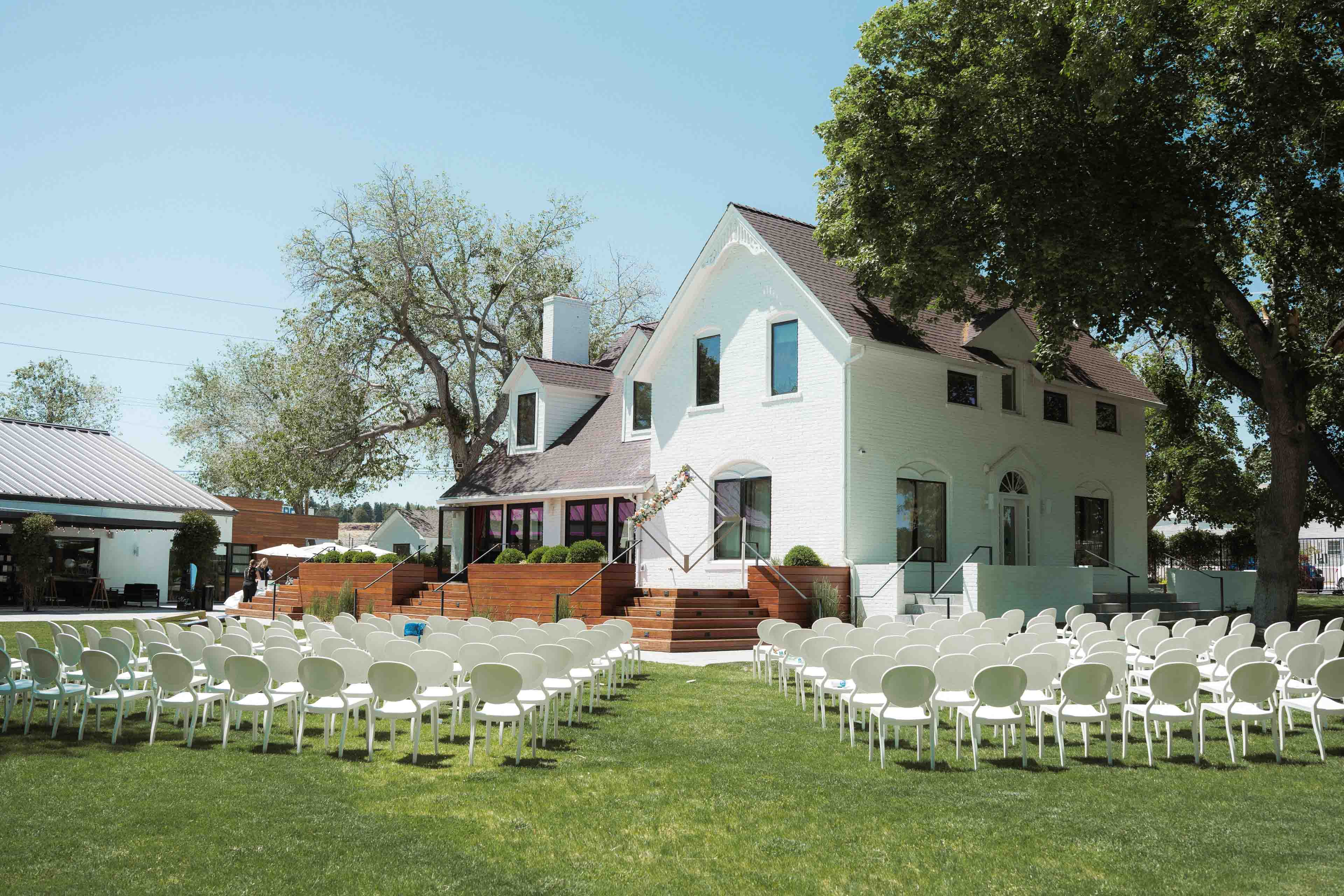 JLyn and Zach The Elm Estate Real Wedding